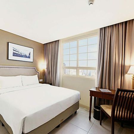 Kokoon Hotel Surabaya Exterior photo